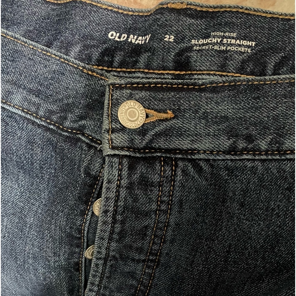 Old Navy Plus Size High Rise Slouchy Straight Slim Secret Pocket Distressed Jean